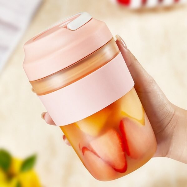 Discover the Convenience of the 400ml Rechargeable Portable Blender Cup - Image 5