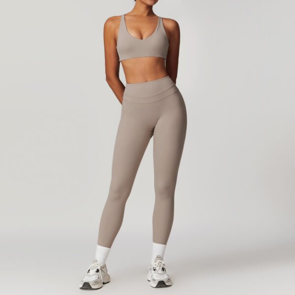 Women’s Yoga & Running Fitness Set – Moisture-Wicking Bra & Pants - Image 5