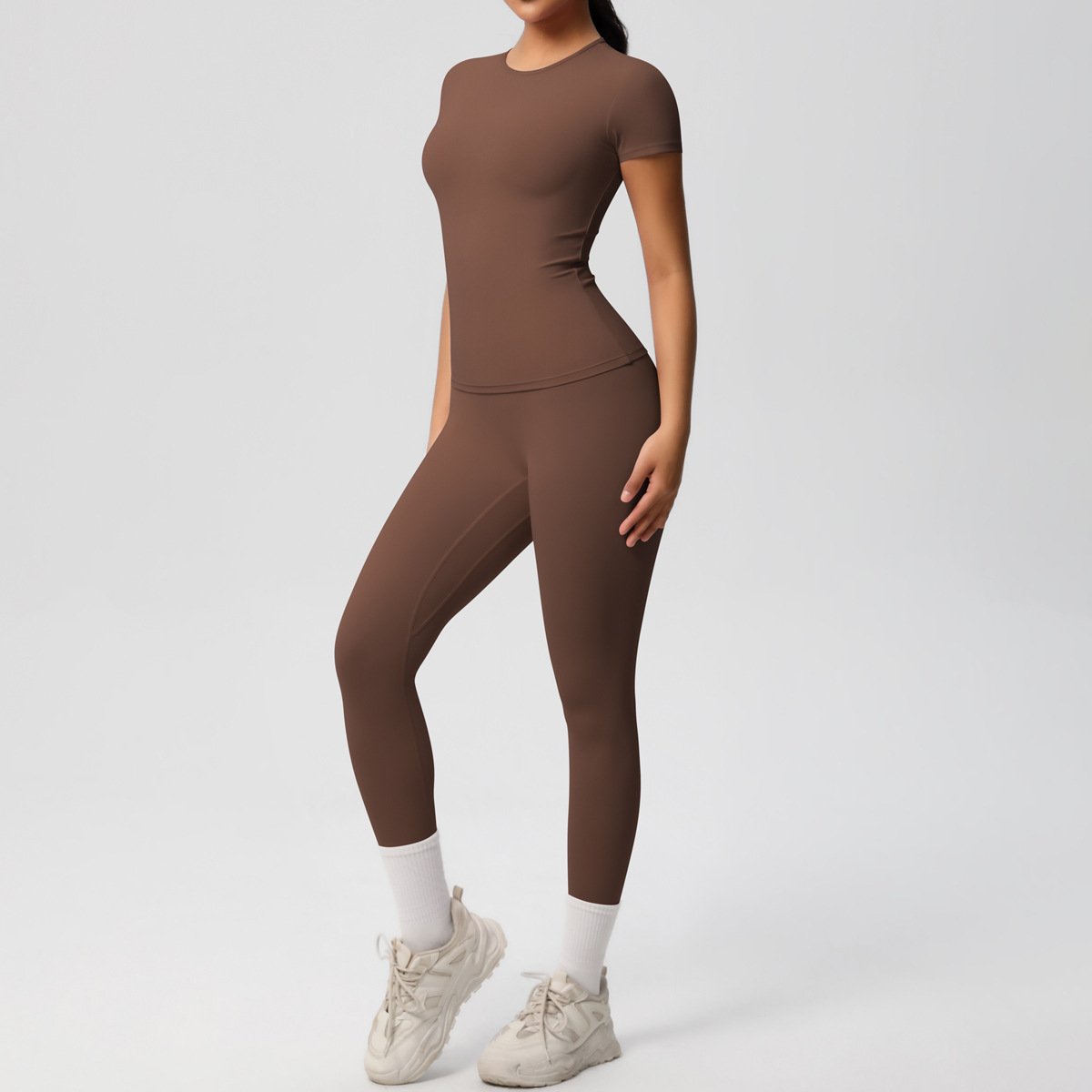 Women’s Nude-Feel Sports Set – Stretch T-Shirt & High-Waist Yoga Pants